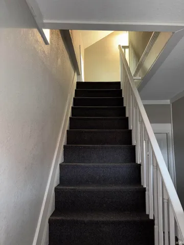 $875 | 708 East Jefferson Boulevard, Unit B, Fort Wayne, IN 46802