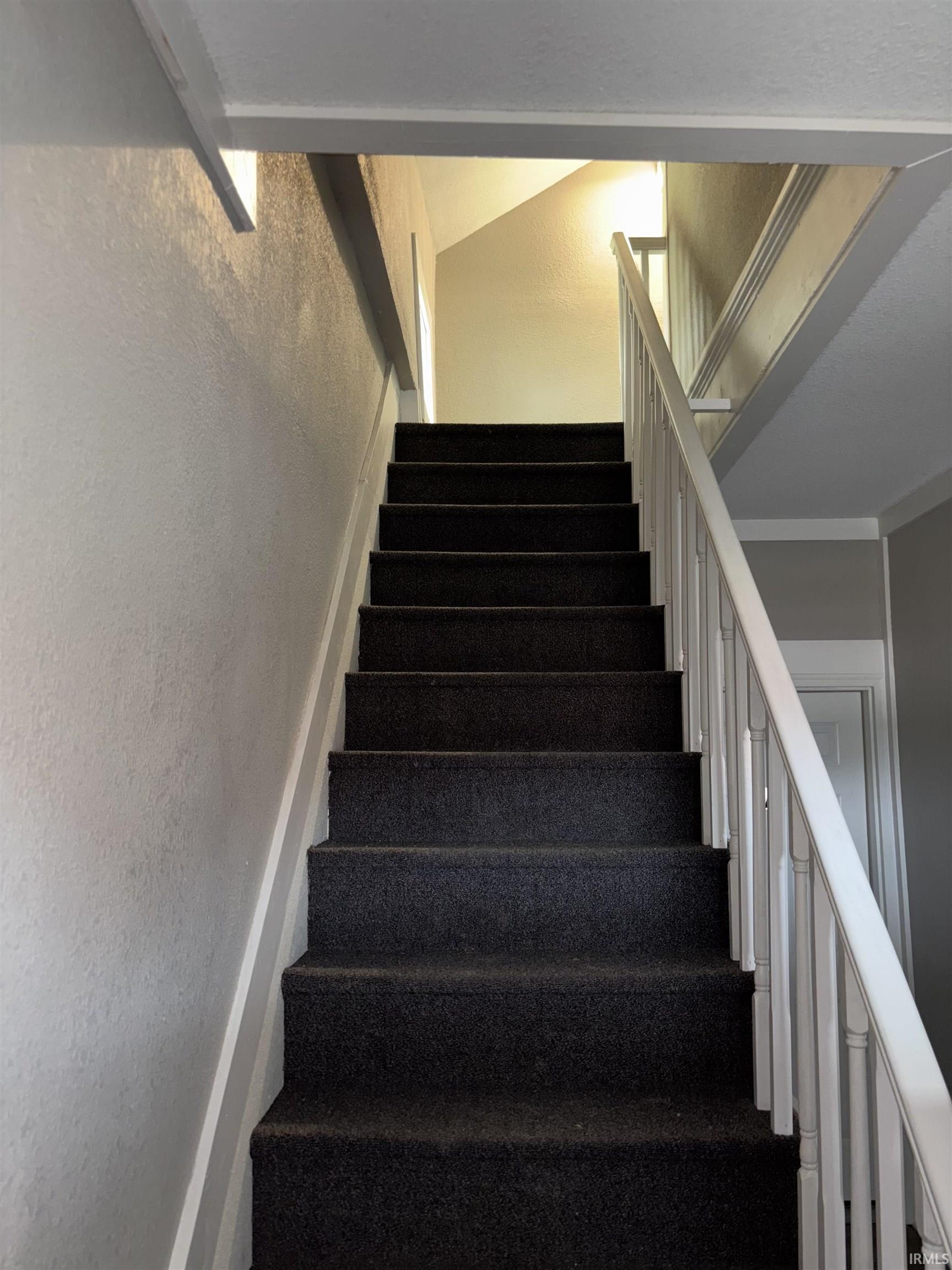 708 East Jefferson Boulevard, Unit B Fort Wayne, IN 46802 - Photo 3 of 7