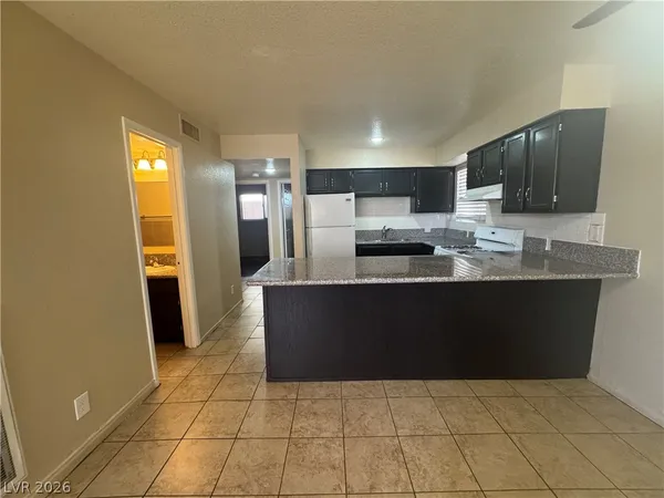 $850 | 4360 Twin View Circle, Unit 2, Las Vegas, NV 89121