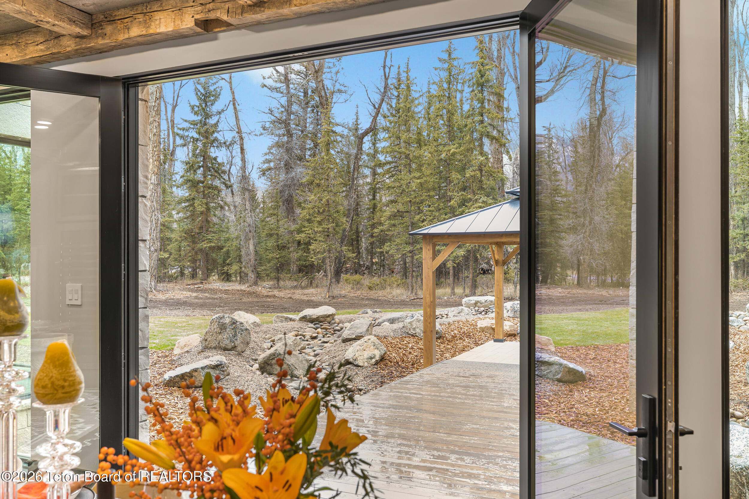 8910 Porter Loop Road Jackson, WY 83001 - Photo 27 of 85 Dining Pavillion