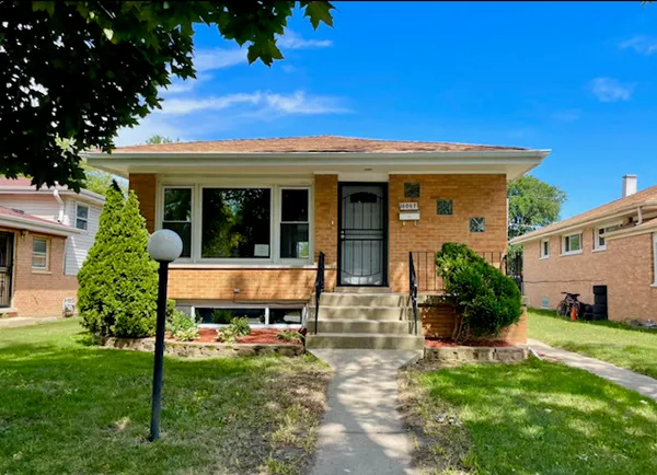 $1,800 | 16007 Vine Avenue, Harvey, IL 60426