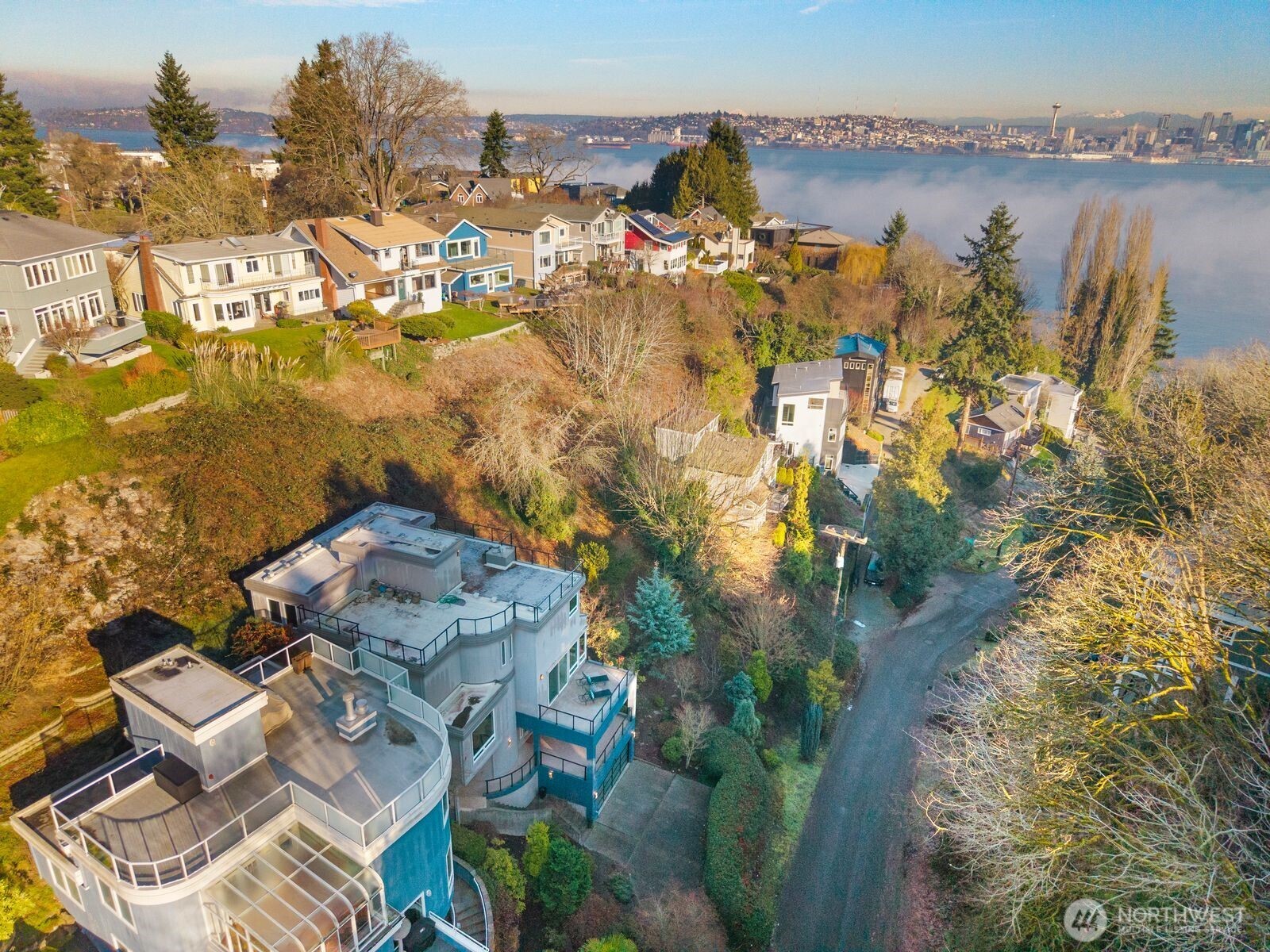 1717 Ferry Avenue Southwest Seattle, WA 98116 - Photo 38 of 40 a view of lake and mountain view