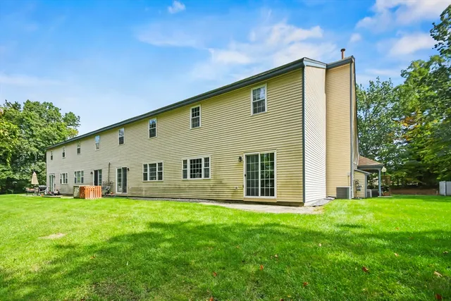 $399,000 | 33 Kennedy Drive, Unit 33, Chelmsford, MA 01863