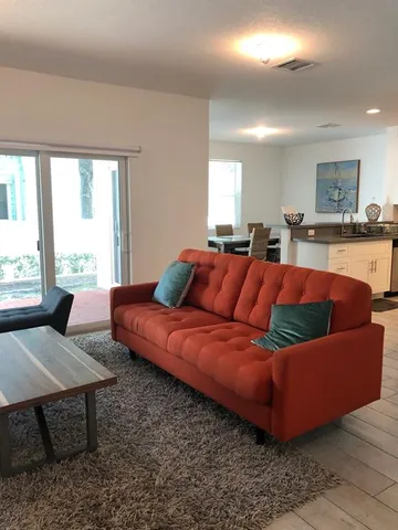 $3,600 | 2362 Southwest 18th Avenue, Fort Lauderdale, FL 33315