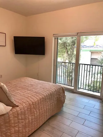 $3,600 | 2362 Southwest 18th Avenue, Fort Lauderdale, FL 33315