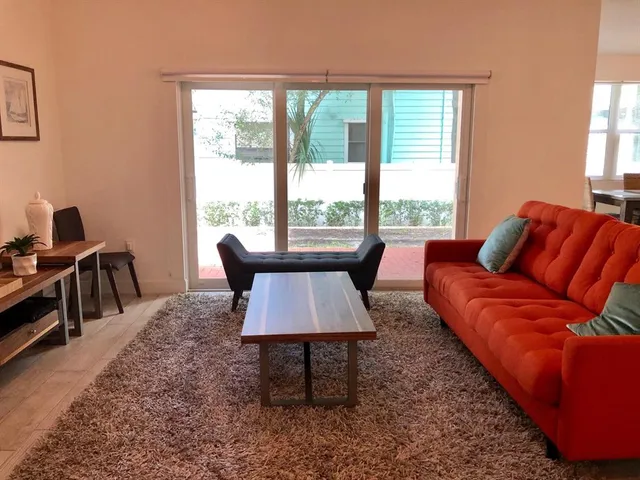 $3,600 | 2362 Southwest 18th Avenue, Fort Lauderdale, FL 33315