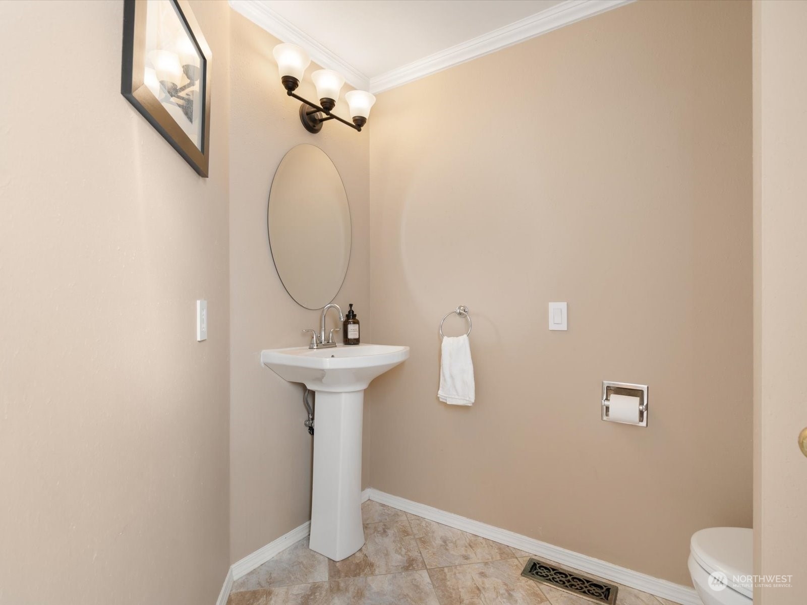 1010 Southwest 335th Street Federal Way, WA 98023 - Photo 11 of 39