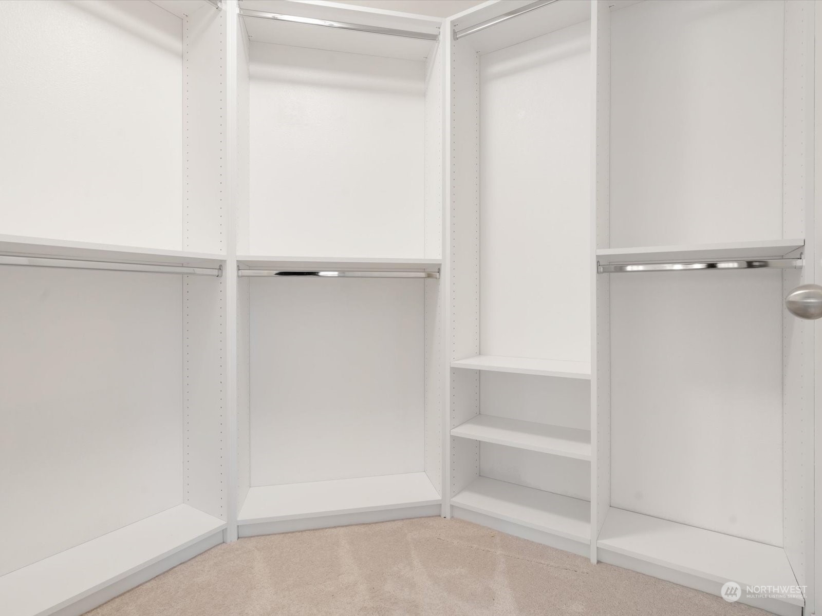 1010 Southwest 335th Street Federal Way, WA 98023 - Photo 17 of 39