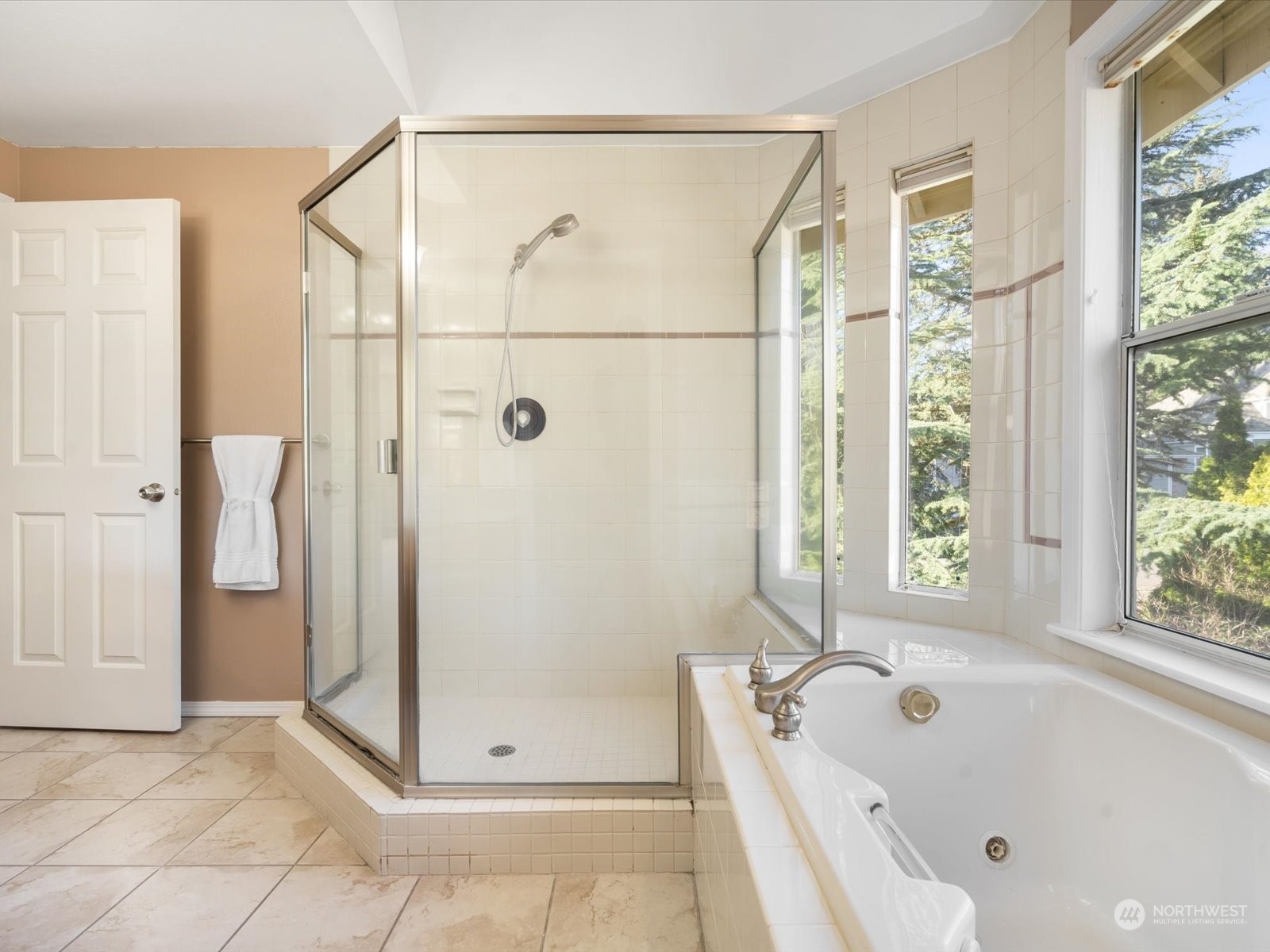 1010 Southwest 335th Street Federal Way, WA 98023 - Photo 19 of 39