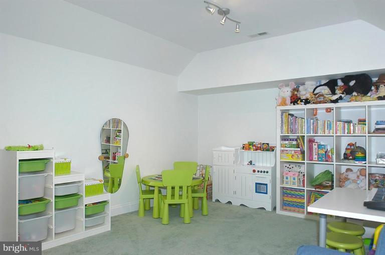 2919 Cox Neck Road East Chester, MD 21619 - Photo 23 of 29 Children's Play Room