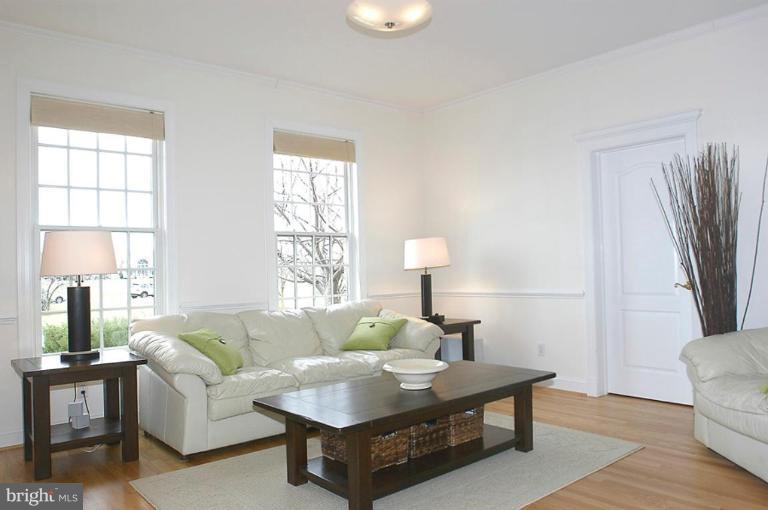 2919 Cox Neck Road East Chester, MD 21619 - Photo 10 of 29 Family Room
