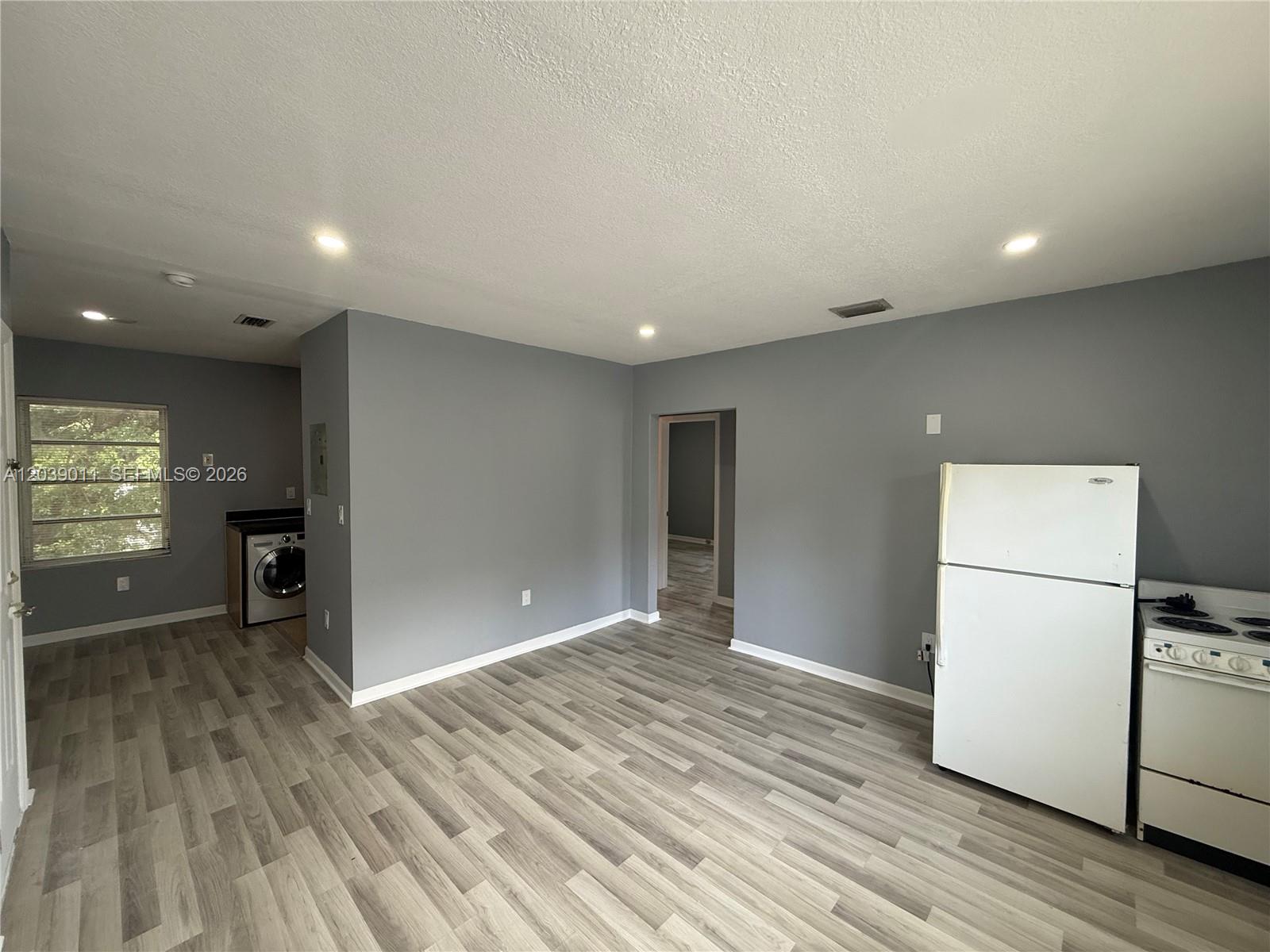 426 Northeast 77th Street Road, Unit 4 Miami, FL 33138 - Photo 5 of 20