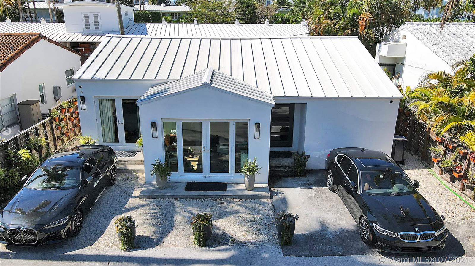 4 Farrey Lane Miami Beach, FL 33139 - Photo 1 of 14