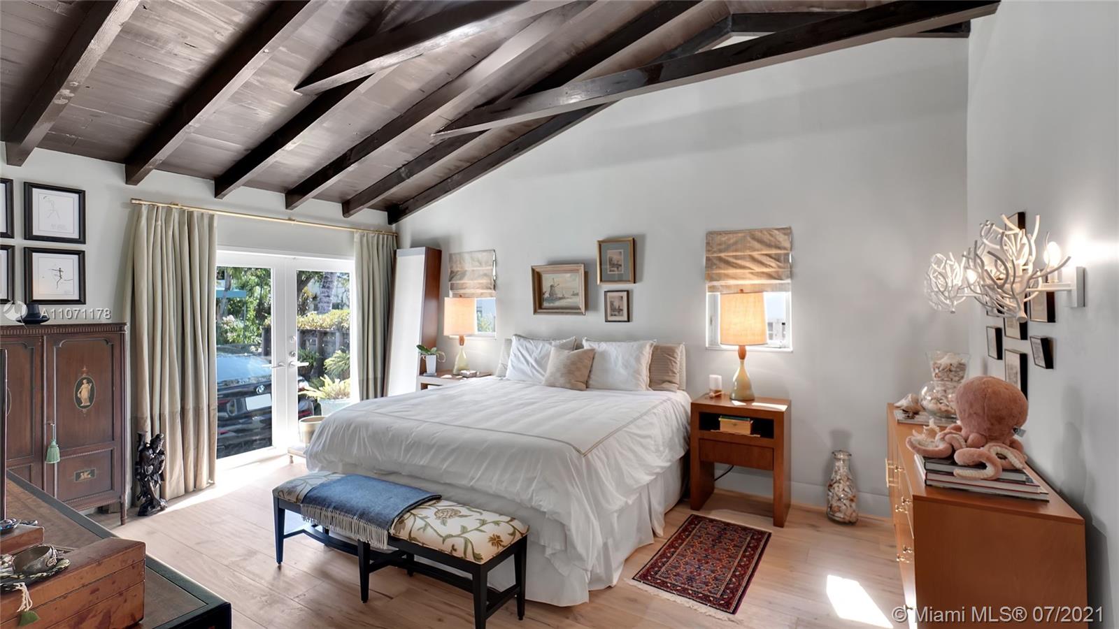 4 Farrey Lane Miami Beach, FL 33139 - Photo 6 of 14