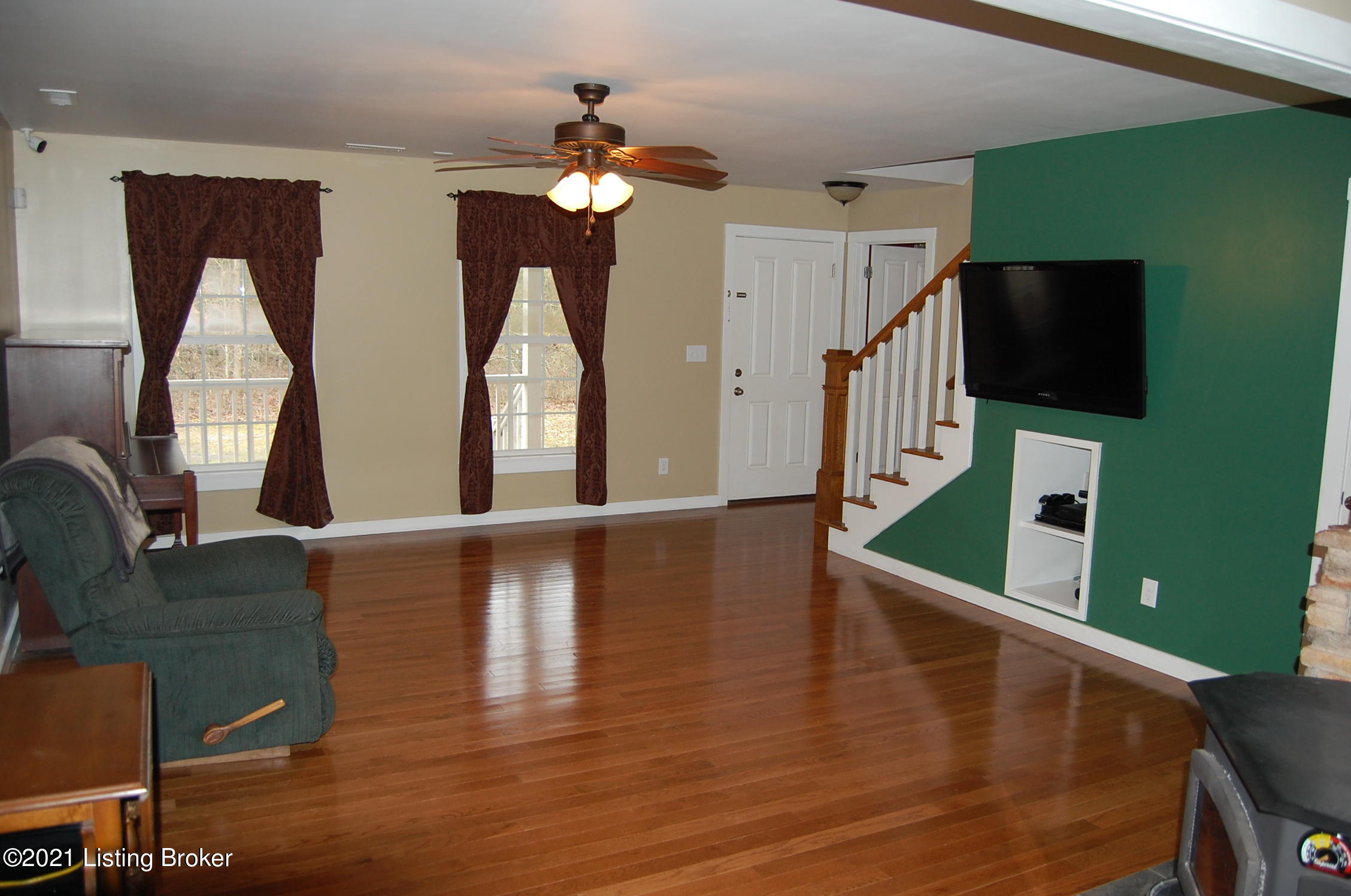 329 Greenwell Road Shepherdsville, KY 40165 - Photo 5 of 49 DSC_0237