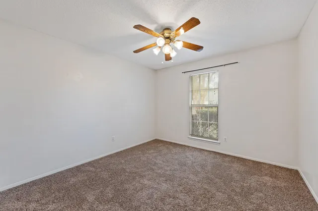 $2,025 | 1569 Meadowbrook Court, Niceville, FL 32578