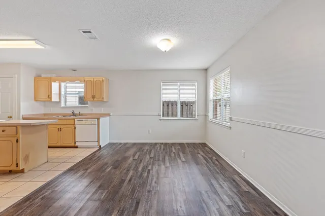 $2,025 | 1569 Meadowbrook Court, Niceville, FL 32578