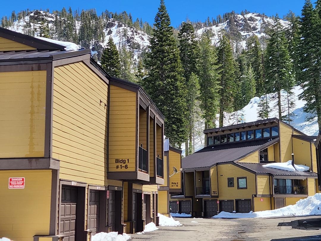 2090 Chalet Road, Unit 2 Olympic Valley, CA 96146 - Photo 5 of 23
