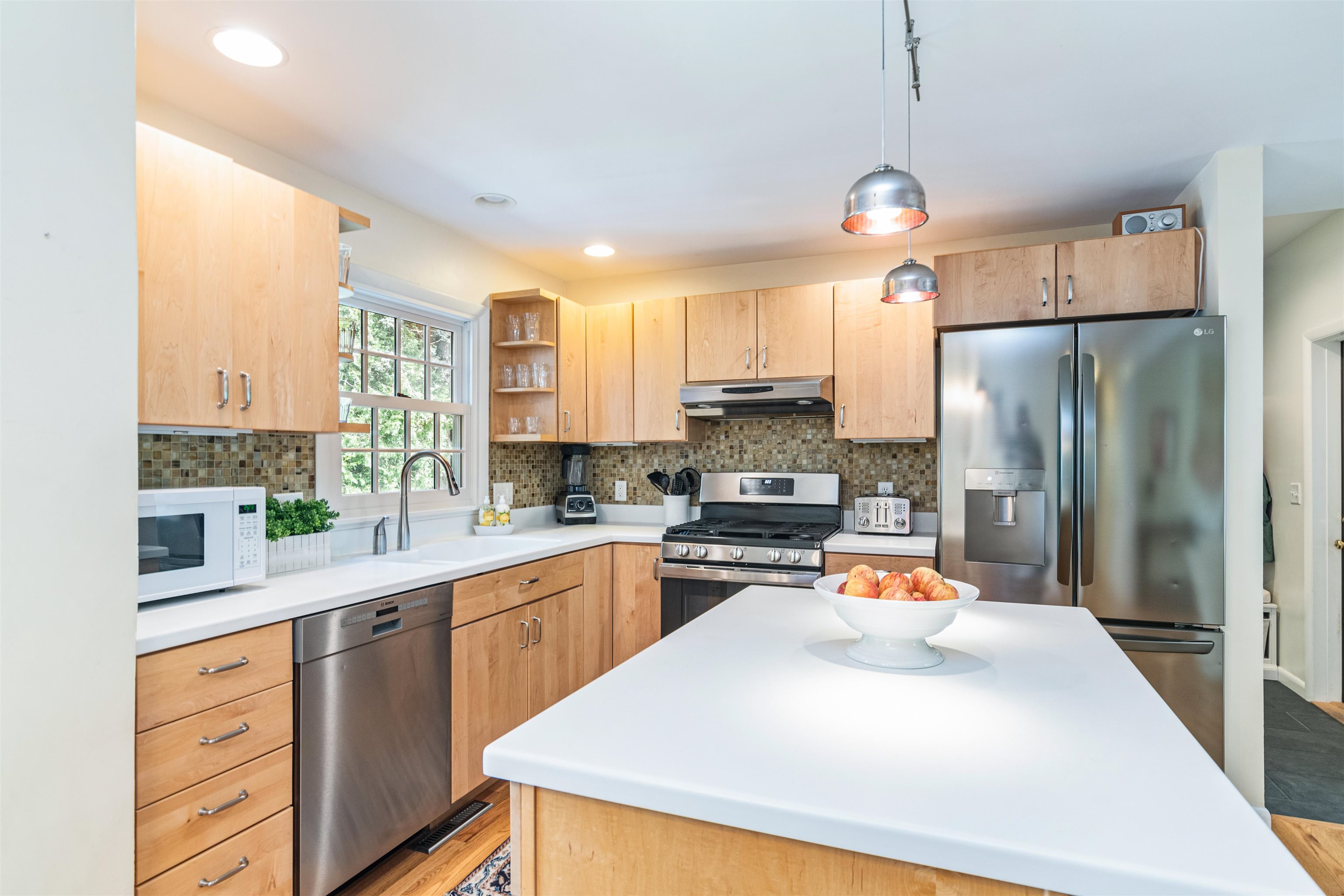 55 Case Parkway Burlington, VT 05401 - Photo 6 of 56