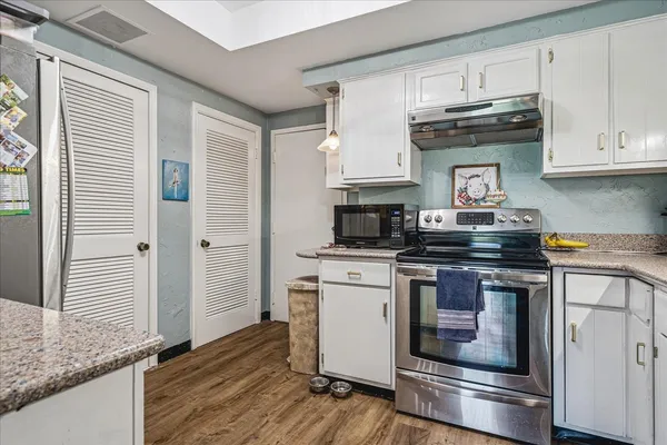 $112,000 | 475 North Highland Street, Unit 7L, Memphis, TN 38122