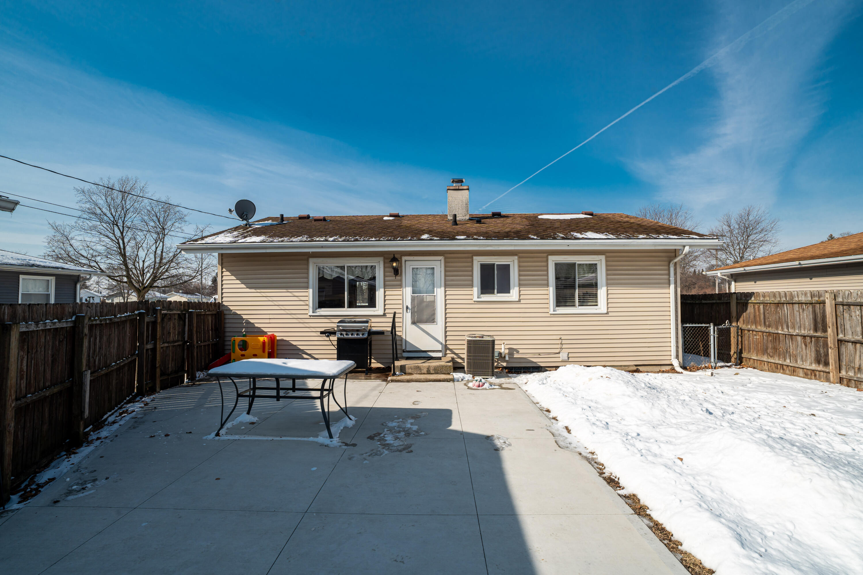 8421 17th Avenue Kenosha, WI 53143 - Photo 26 of 33 DSC07577