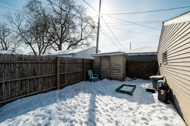 $260,000 | 8421 17th Avenue, Kenosha, WI 53143