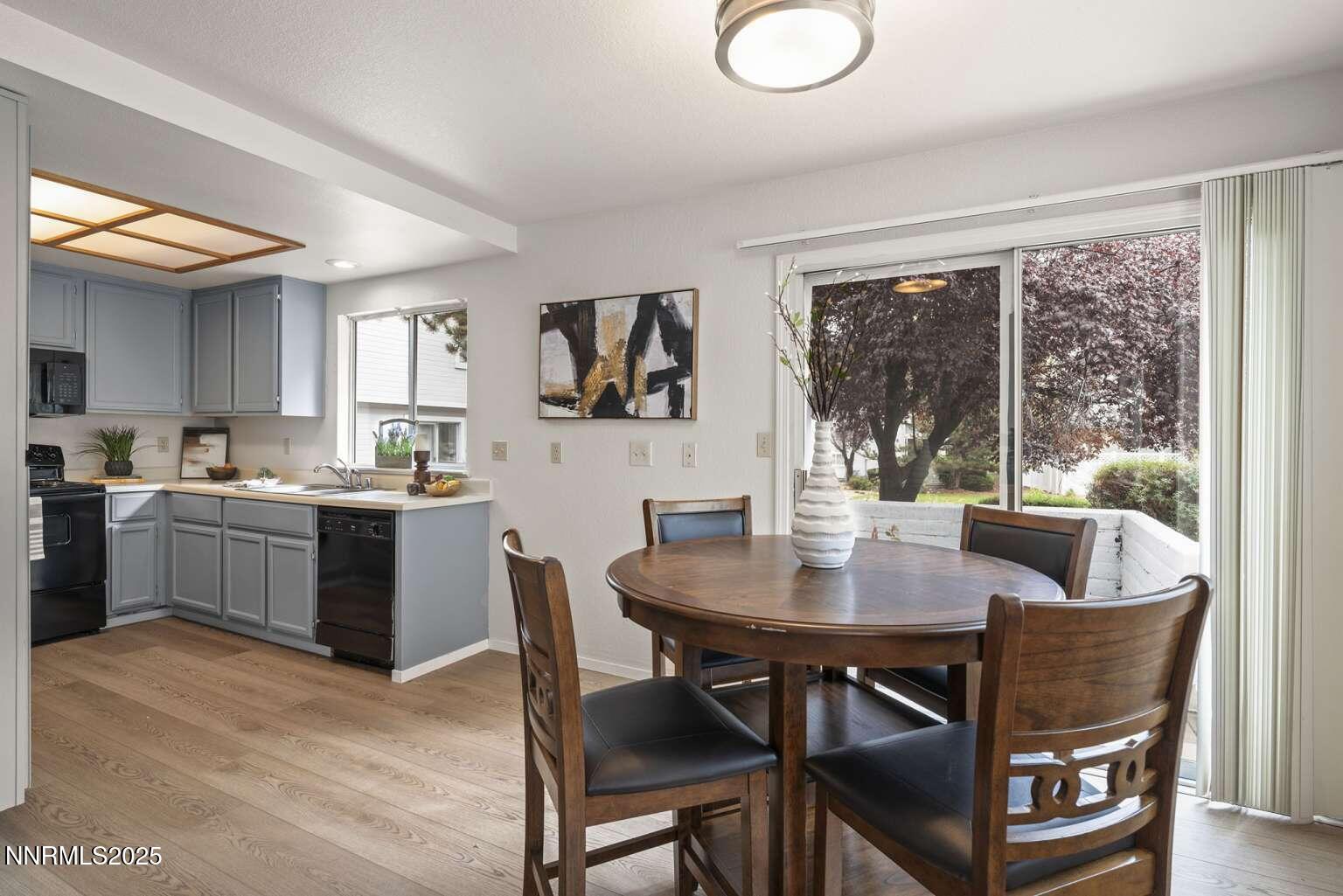 7530 Whimbleton Way Reno, NV 89511 - Photo 18 of 41 Pinjuv.18