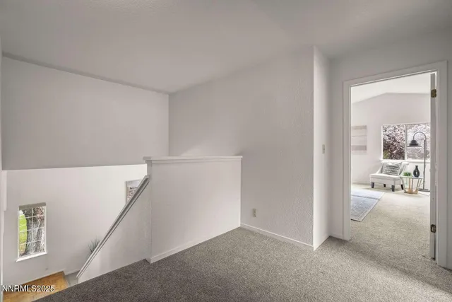 a view of livingroom with furniture