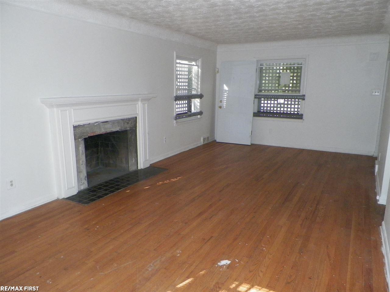 3944 Balfour Road Detroit, MI 48224 - Photo 13 of 30 31299321-12.JPG