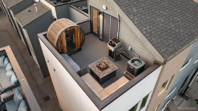 a view of living room and washer and dryer