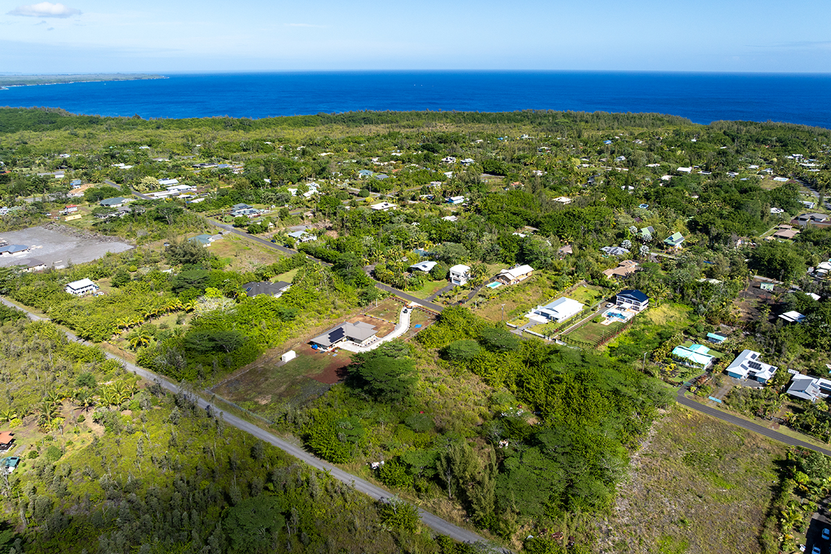 15-1576 Lot 3077 Beach Road Keaau, HI 96749 - Photo 13 of 23 a view of a lush green forest