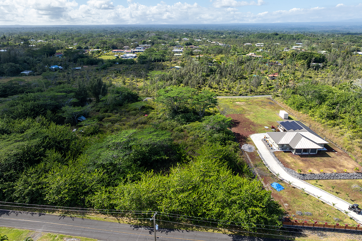 15-1576 Lot 3077 Beach Road Keaau, HI 96749 - Photo 8 of 23 a view of a city