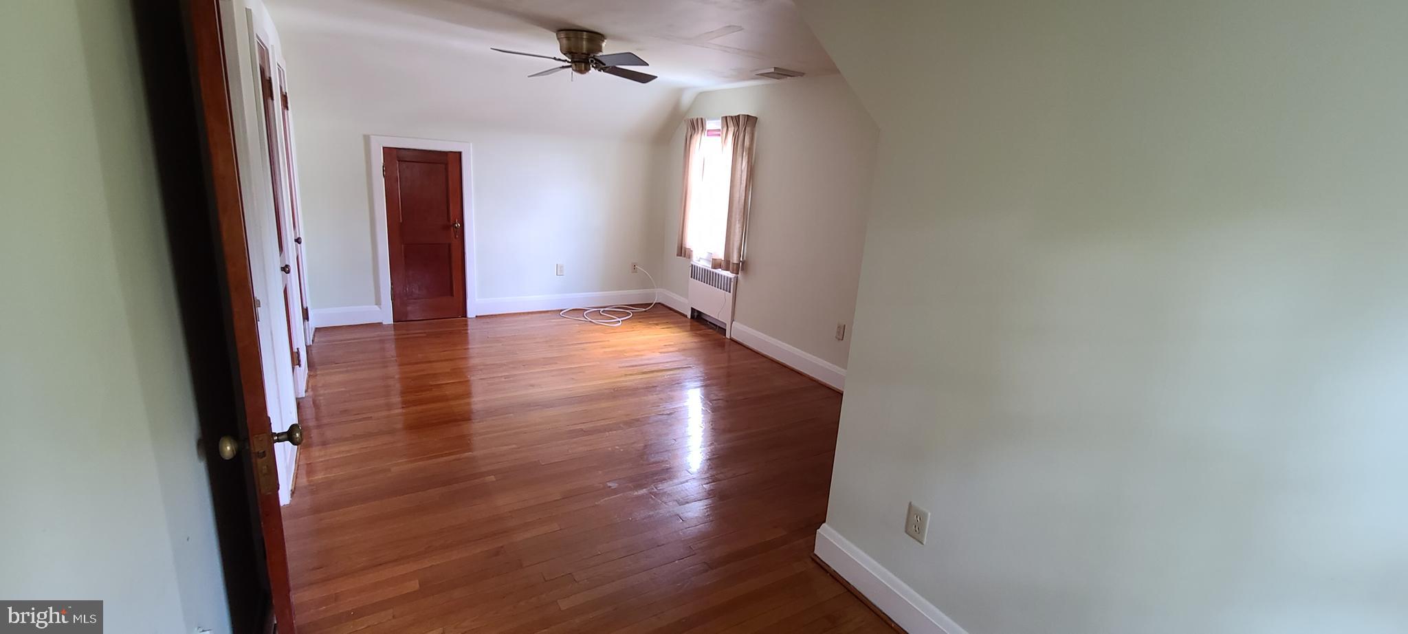 25 Dunmore Road Baltimore, MD 21228 - Photo 16 of 26