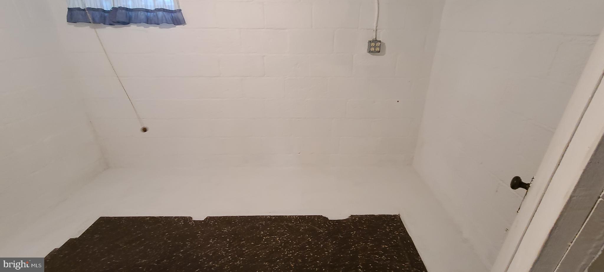 25 Dunmore Road Baltimore, MD 21228 - Photo 21 of 26