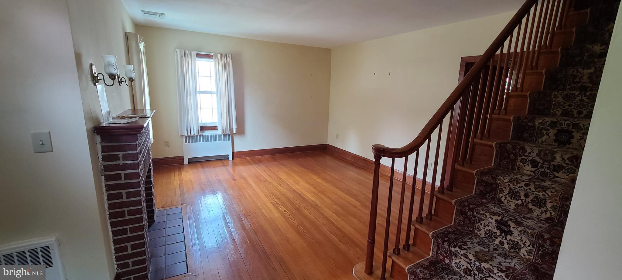 25 Dunmore Road Baltimore, MD 21228 - Photo 6 of 26