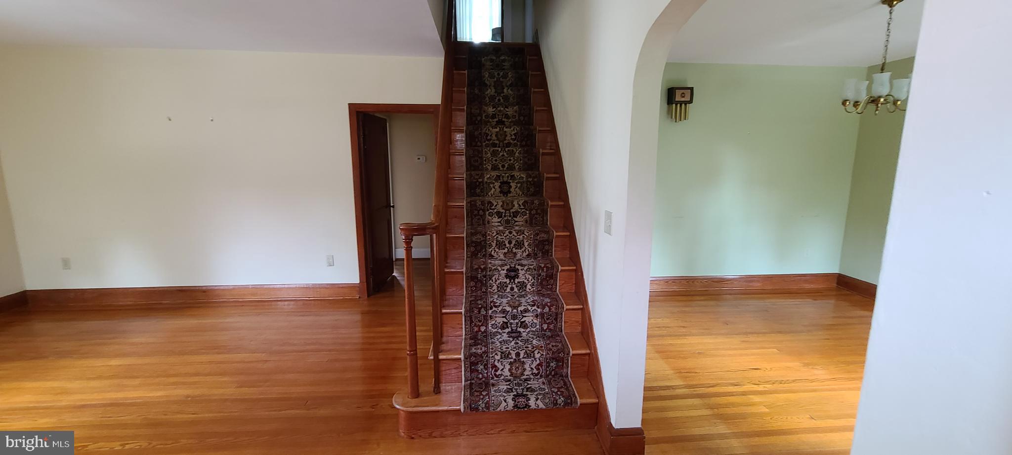 25 Dunmore Road Baltimore, MD 21228 - Photo 8 of 26
