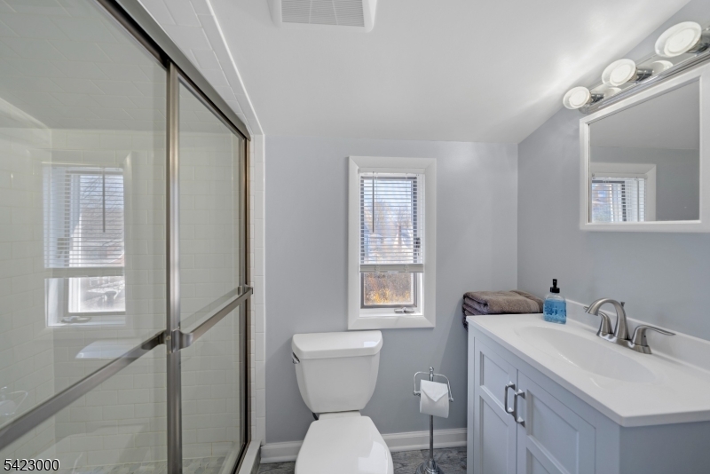 58 Phyllis Road West Orange, NJ 07052 - Photo 13 of 23