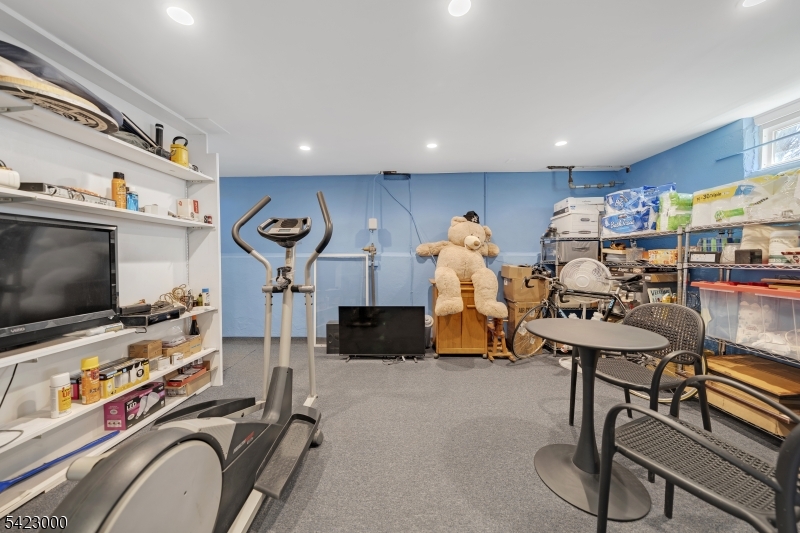 58 Phyllis Road West Orange, NJ 07052 - Photo 16 of 23