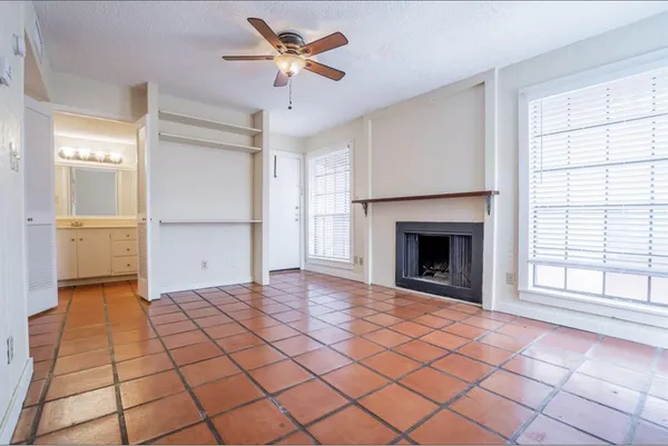 $1,175 | 110 East 37th Street, Unit 111, Austin, TX 78705