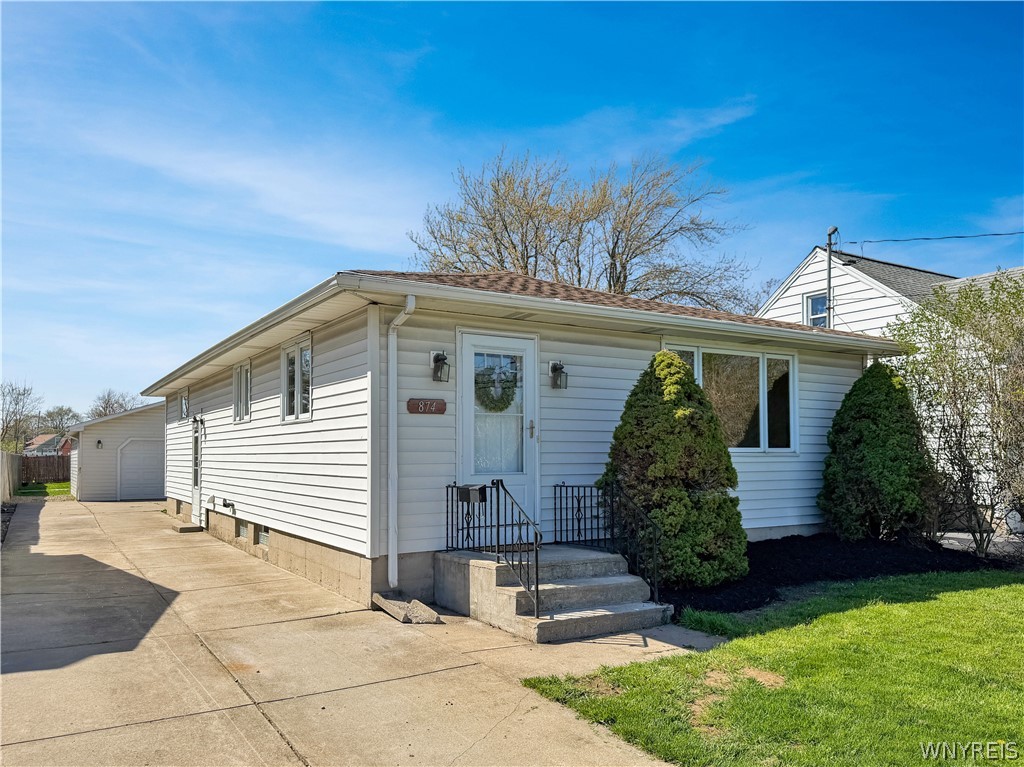 874 Beach Road Cheektowaga, NY 14225 - Photo 1 of 38