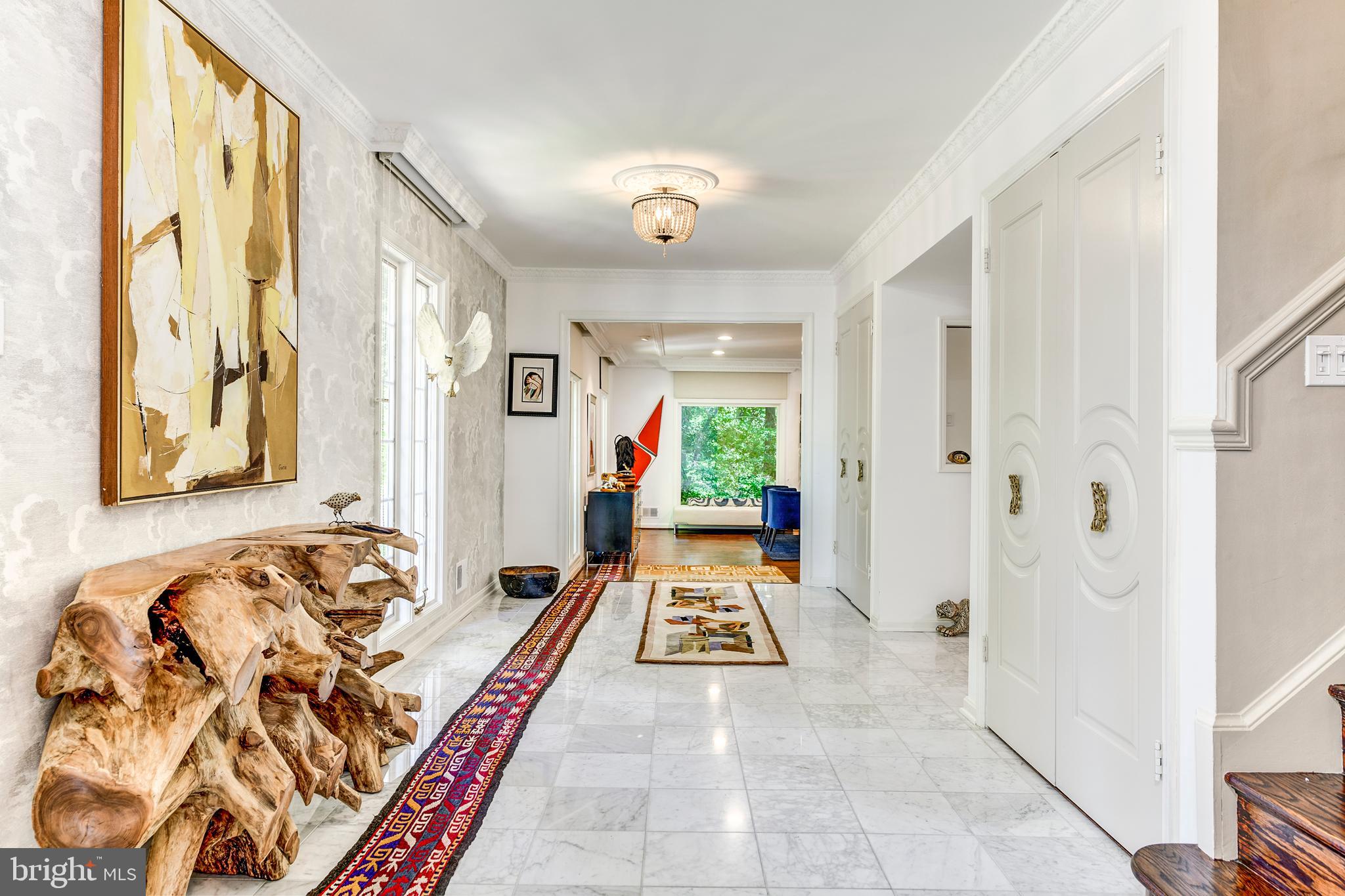 627 Potomac River Road McLean, VA 22102 - Photo 4 of 89