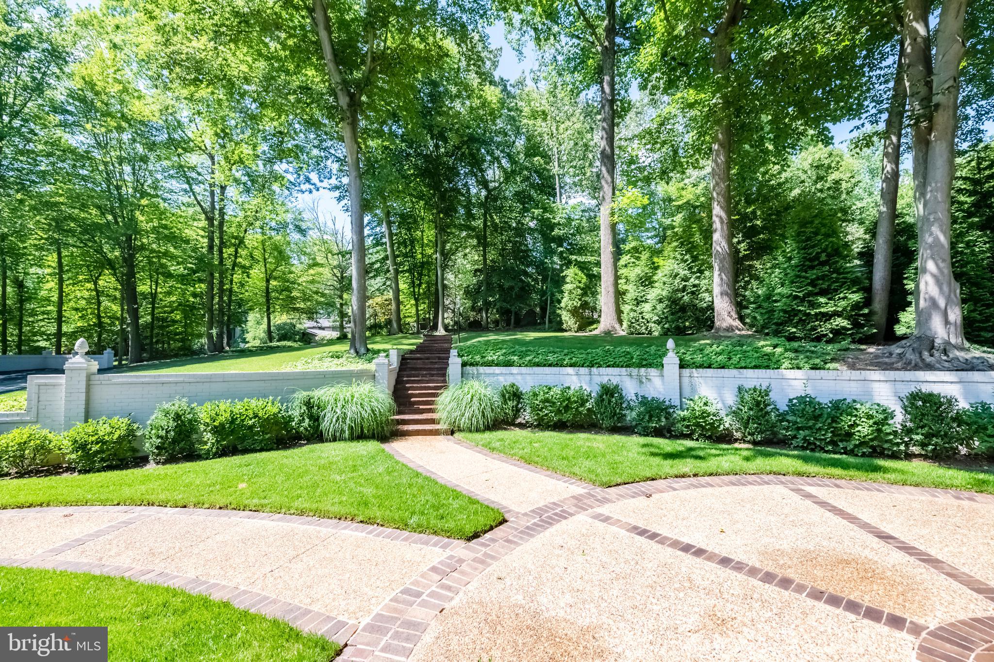 627 Potomac River Road McLean, VA 22102 - Photo 63 of 89 Graceful Plantings and Walkways