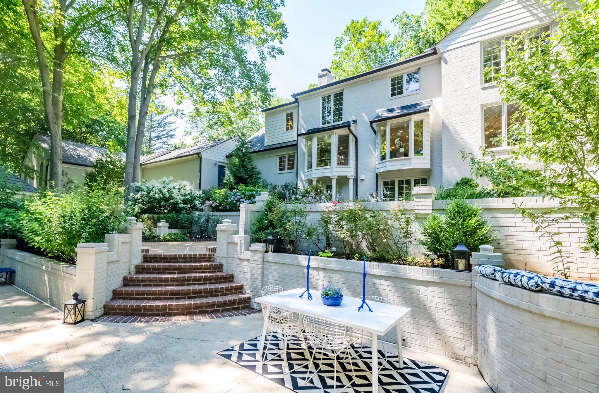 627 Potomac River Road McLean, VA 22102 - Photo 69 of 89 Expansive Gardens and Grounds