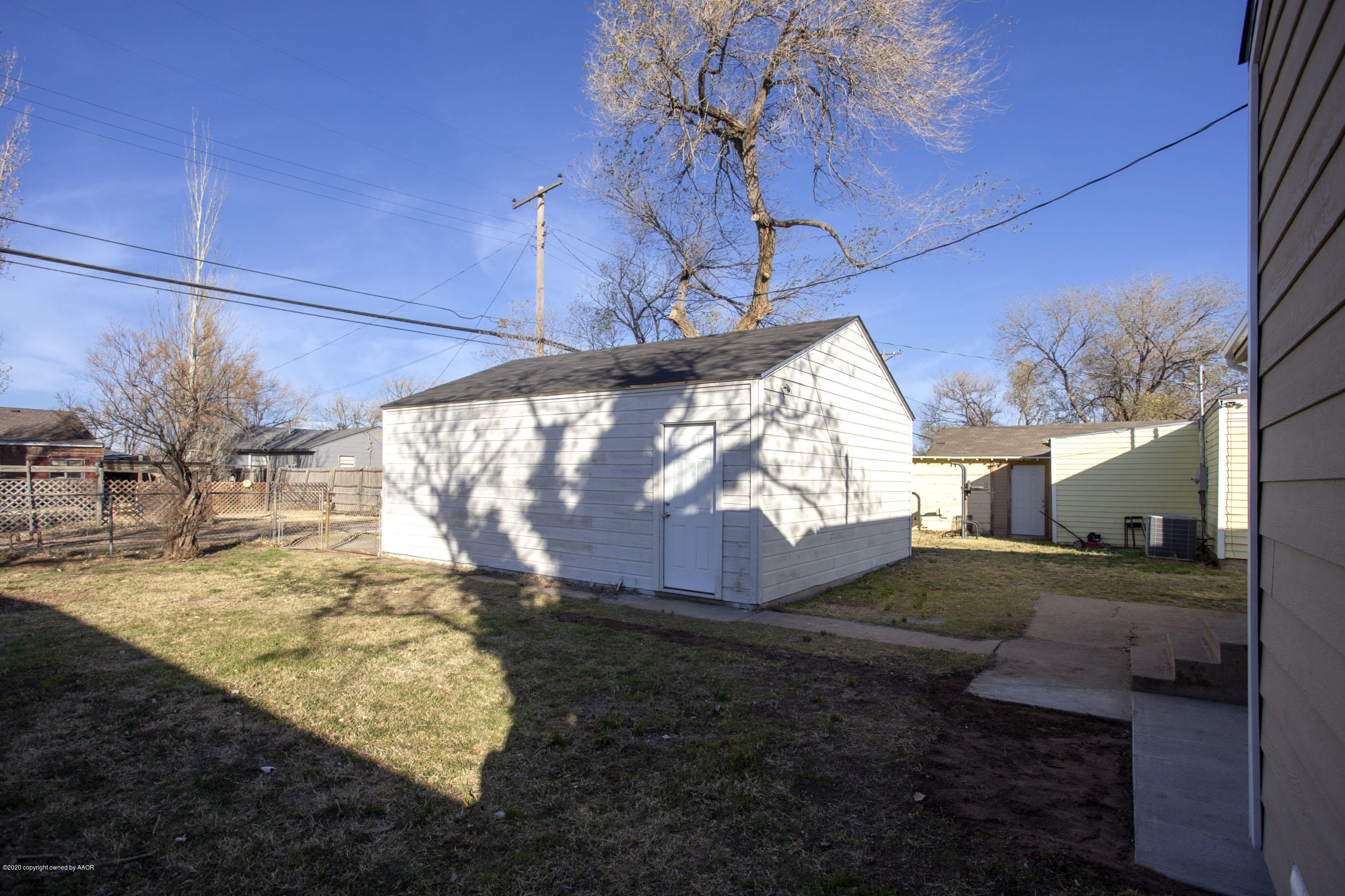 4408 South Travis Street Amarillo, TX 79110 - Photo 21 of 25 a view of a backyard of the house