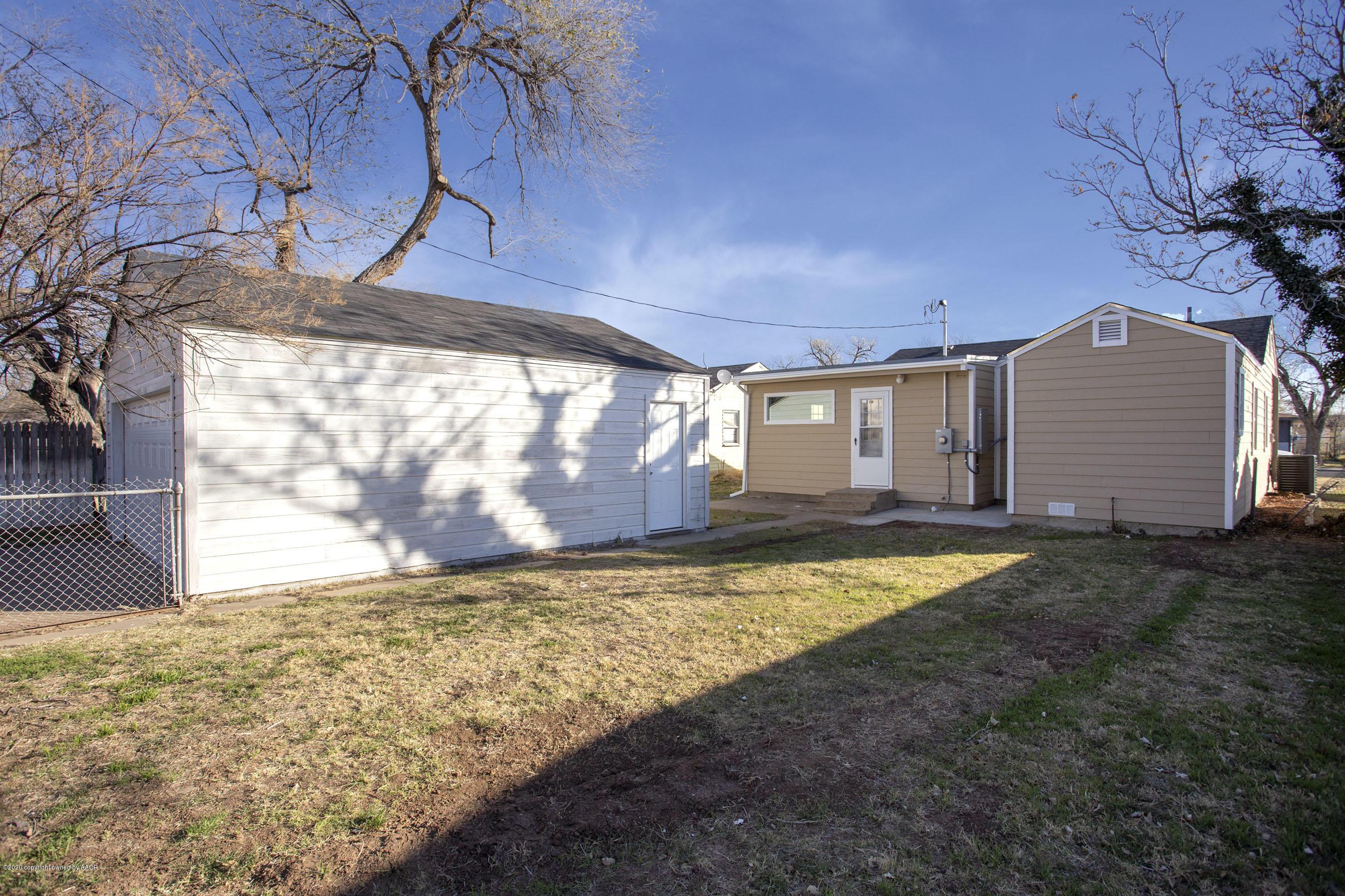 4408 South Travis Street Amarillo, TX 79110 - Photo 22 of 25 a view of back yard of the house