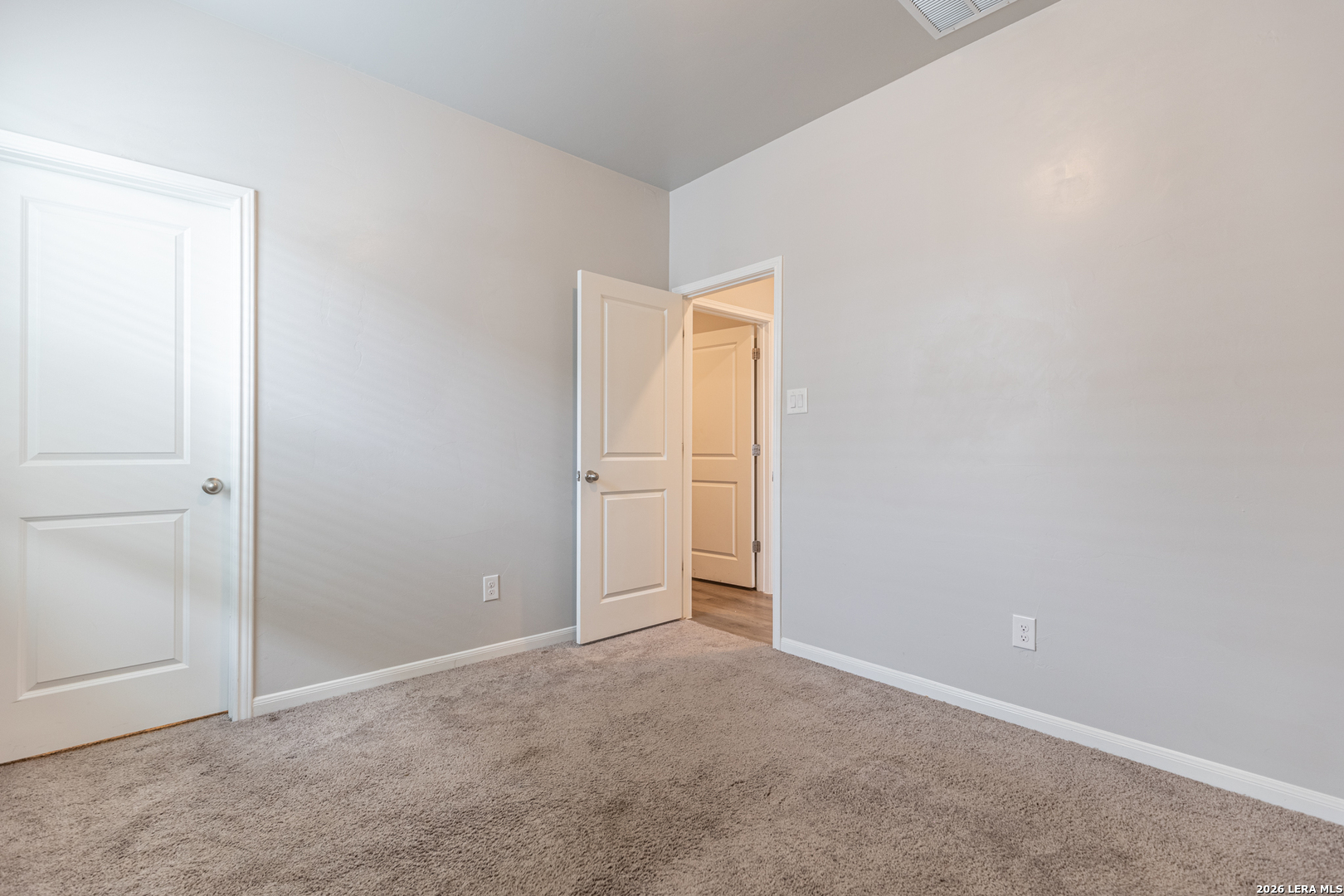 3923 Ivy Path St. Hedwig, TX 78152 - Photo 18 of 32