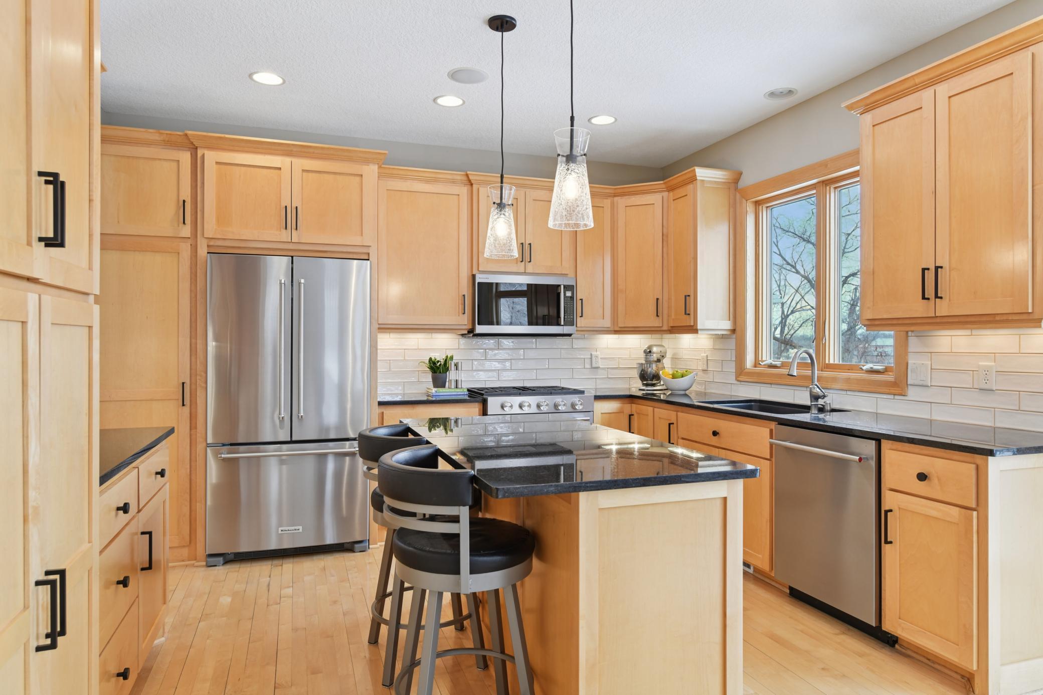 1411 Archwood Road Minnetonka, MN 55305 - Photo 13 of 46