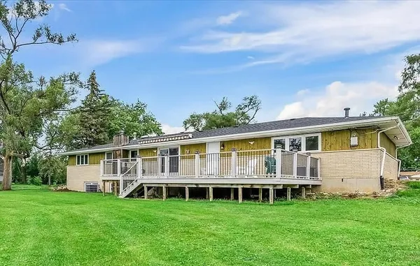 $3,500 | 11251 158th Street, Orland Park, IL 60467