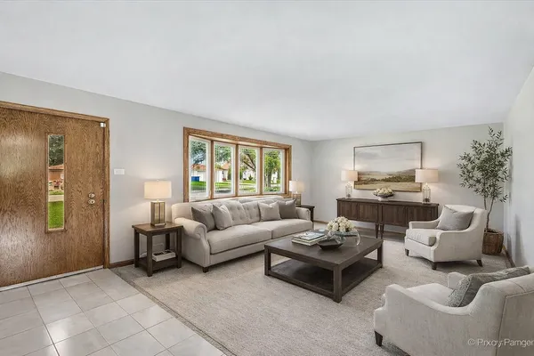 $3,500 | 11251 158th Street, Orland Park, IL 60467