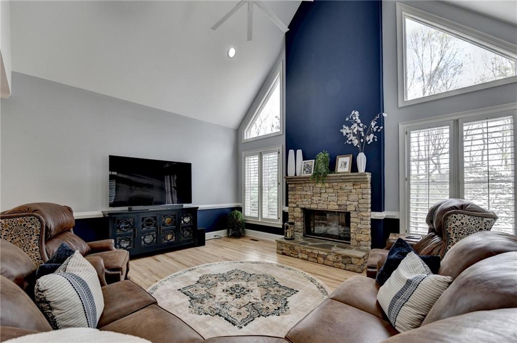 195 Stoney Ridge Drive Alpharetta, GA 30022 - Photo 4 of 63